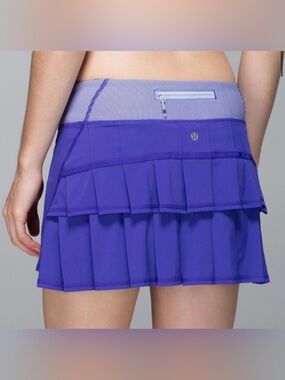 Lululemon VINTAGE Women’s Purple Pleated Skirt with Striped Waistband, size 2